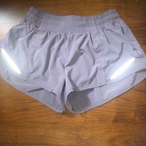 NWOT Lululemon Hotty Hot Shorts 2.5”